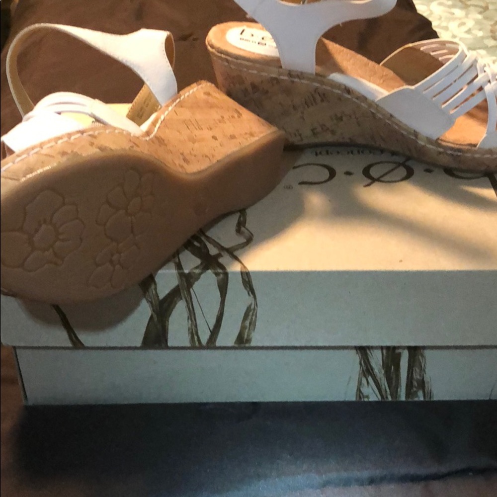 Born Concept Sandals